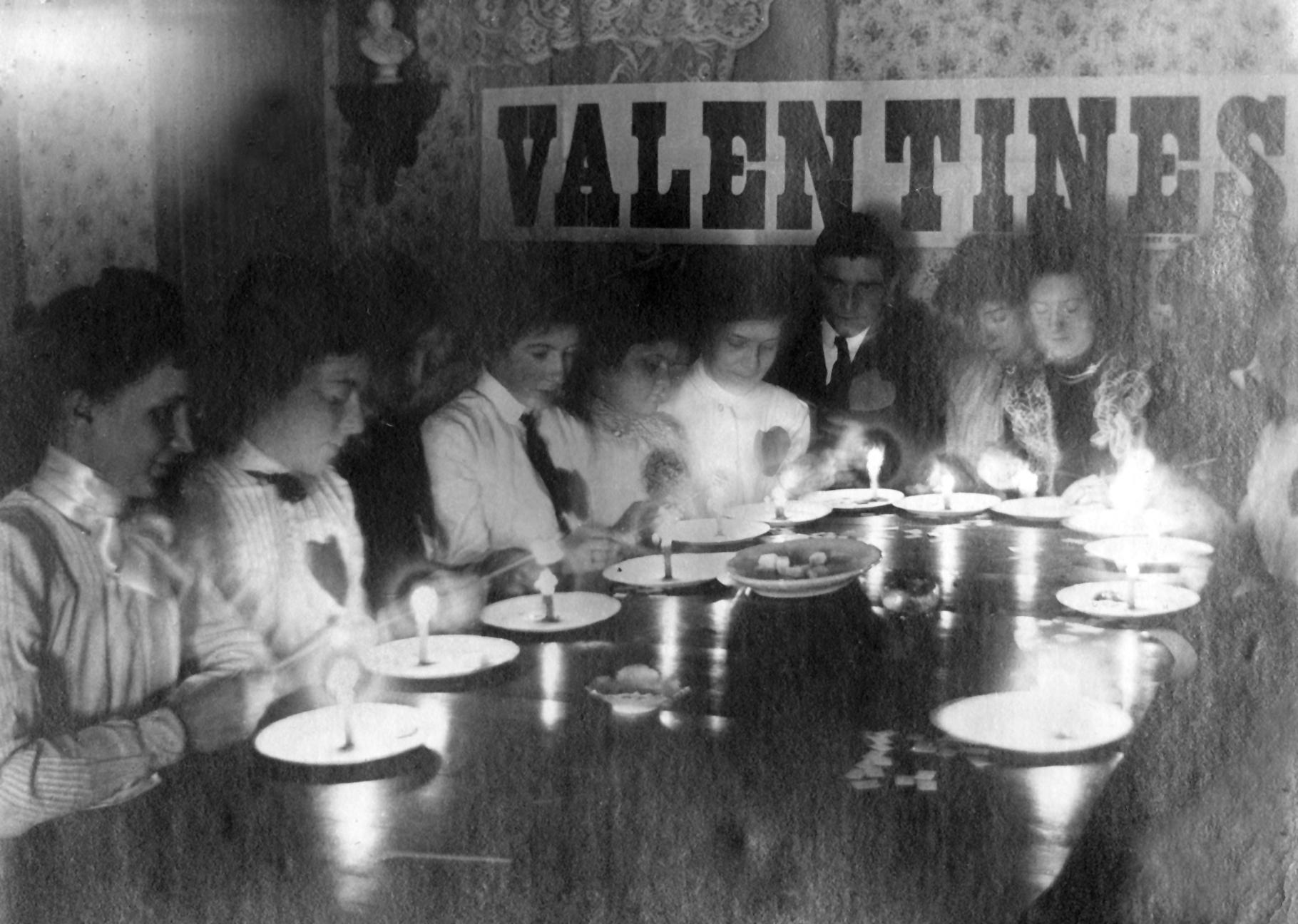 Photo of the UW-Madison class of 1901 enjoying a Valentine's Day celebration